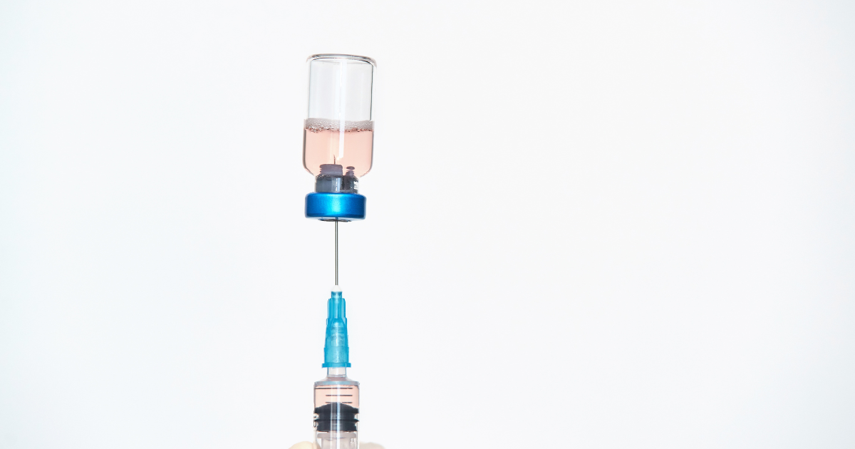 Medical vial with syringe prepared for Ozempic injection, representing missed Ozempic dose guidance and diabetes treatment.
